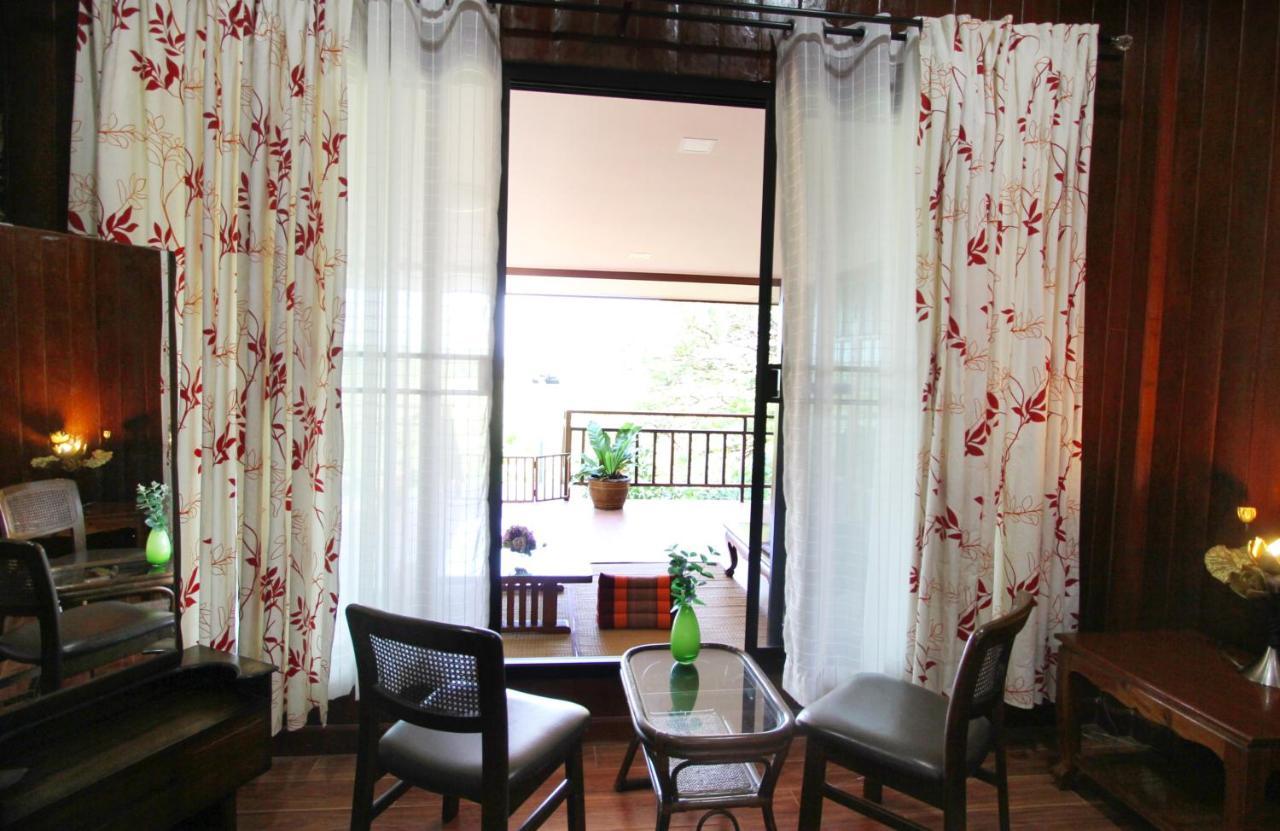 Baanbua Nonlen Hotel Udonthani Kültér fotó