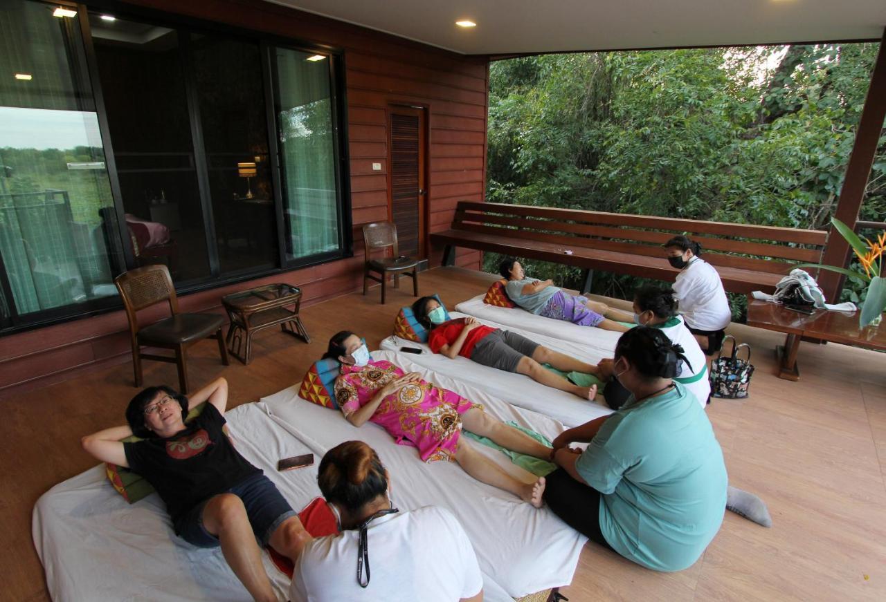 Baanbua Nonlen Hotel Udonthani Kültér fotó
