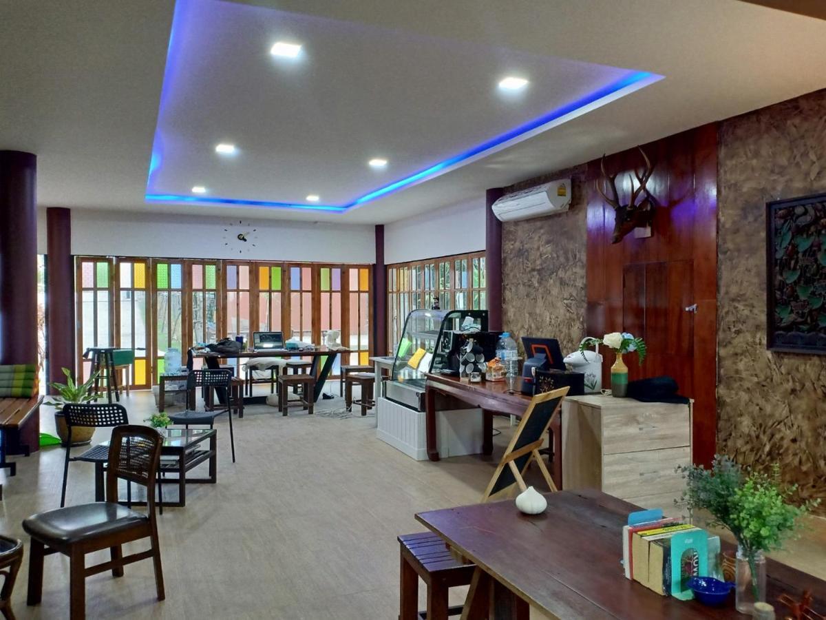 Baanbua Nonlen Hotel Udonthani Kültér fotó