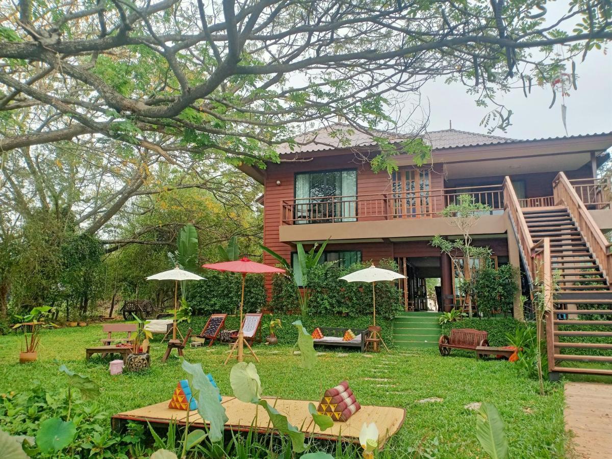 Baanbua Nonlen Hotel Udonthani Kültér fotó